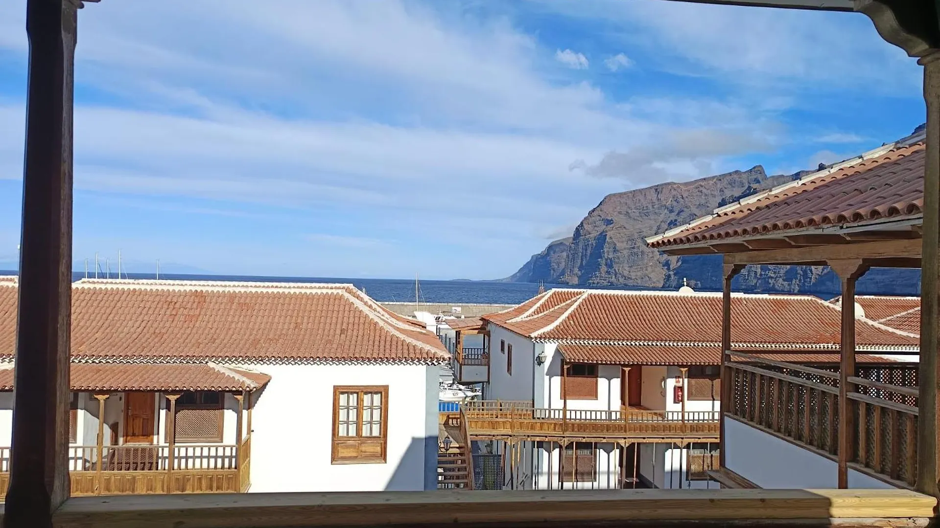 Modern Apartment In Poblado Marinero Acantilado de los Gigantes