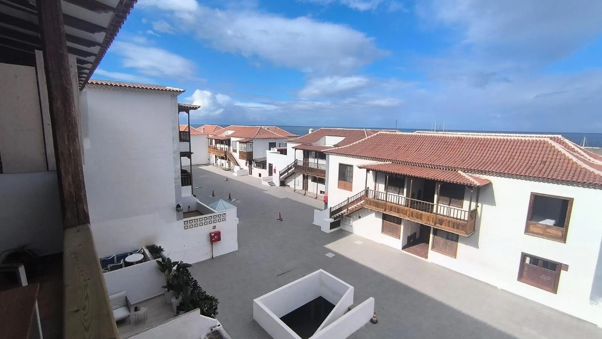 Modern Apartment In Poblado Marinero Acantilado de los Gigantes